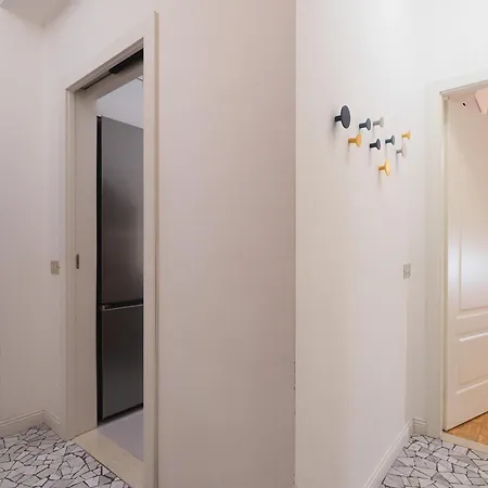Appartamento Primopiano - Murani Milano